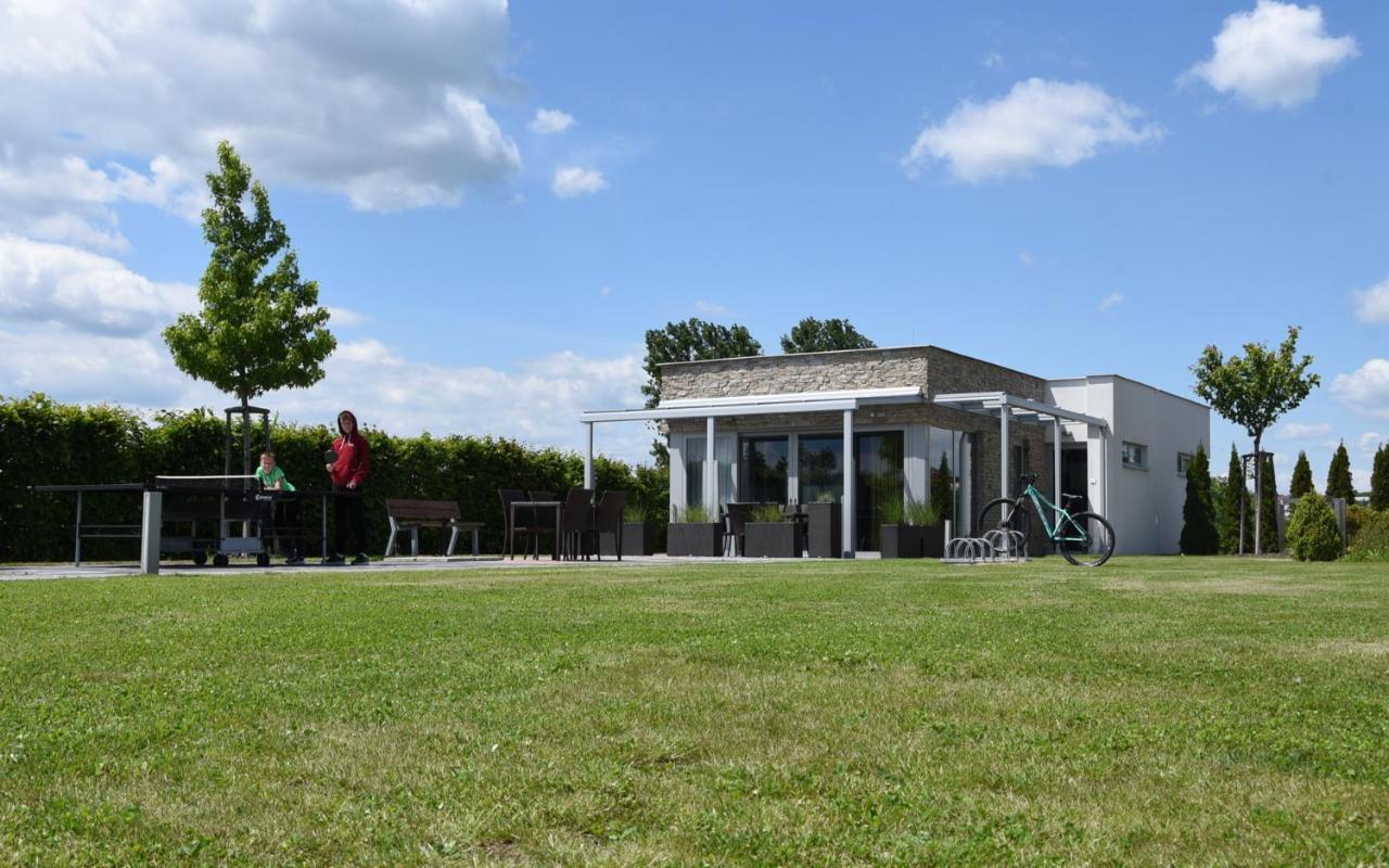 Hotel Harmony Medical & Wellness-Free Parking, 1,8Km From The Center Kroměříž Exteriör bild