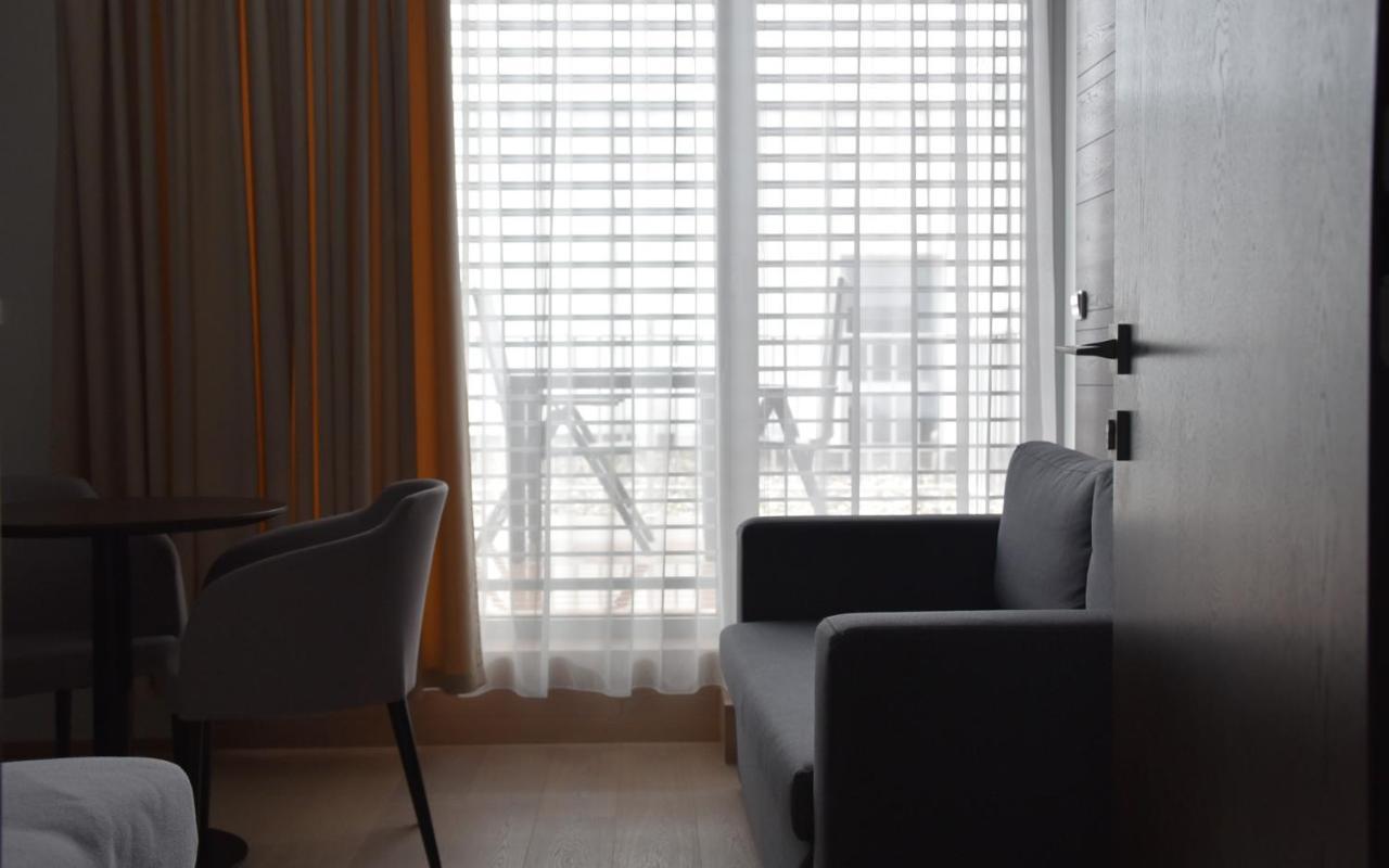 Hotel Harmony Medical & Wellness-Free Parking, 1,8Km From The Center Kroměříž Exteriör bild