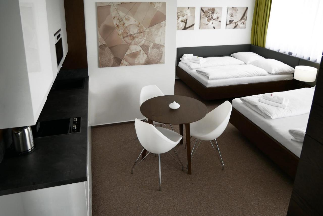 Hotel Harmony Medical & Wellness-Free Parking, 1,8Km From The Center Kroměříž Exteriör bild